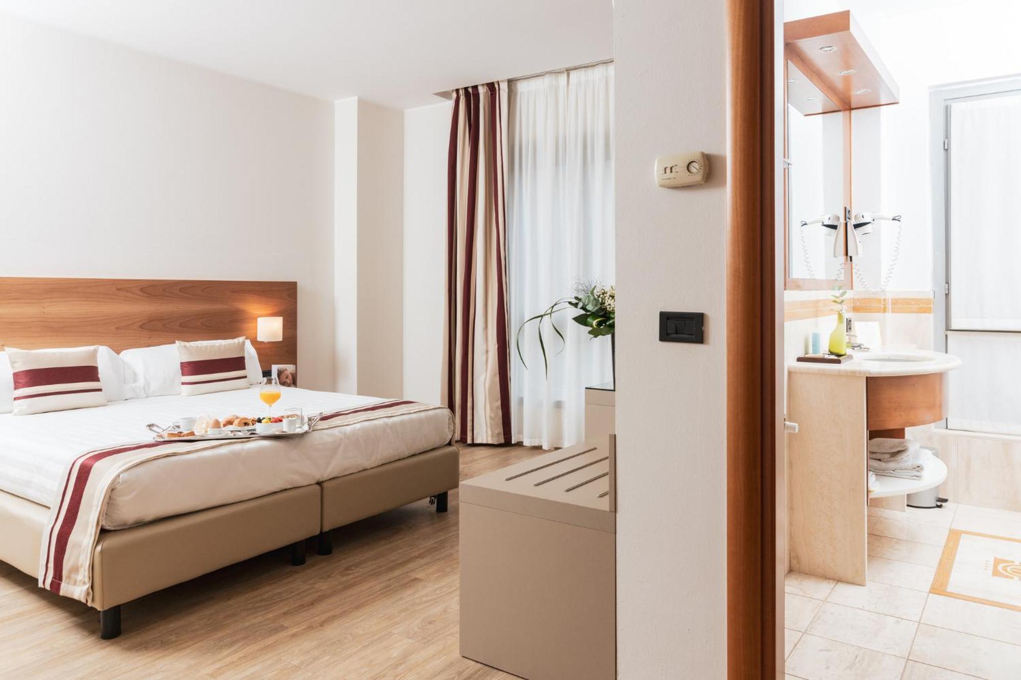Hotel Royal Falcone Monza Eksteriør billede