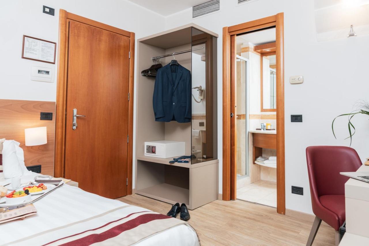 Hotel Royal Falcone Monza Eksteriør billede